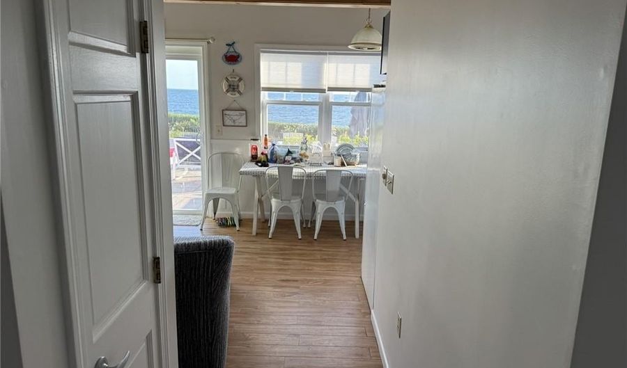 49 Shore Rd, Narragansett, RI 02882 - 2 Beds, 1 Bath