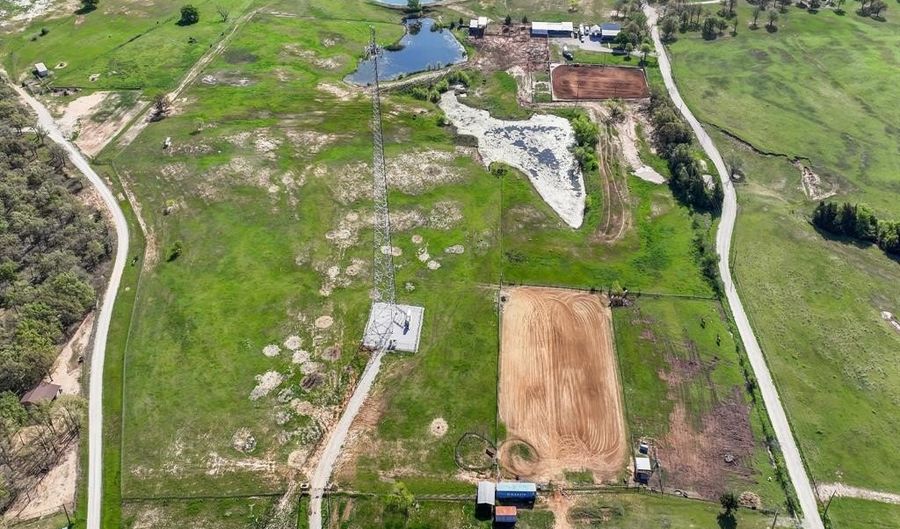 4519 County Road 2690, Alvord, TX 76225 - 6 Beds, 4 Bath