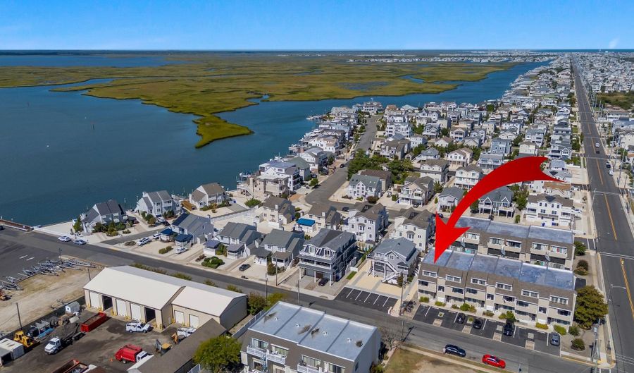 301 80th B-24, Avalon, NJ 08202 - 3 Beds, 2 Bath