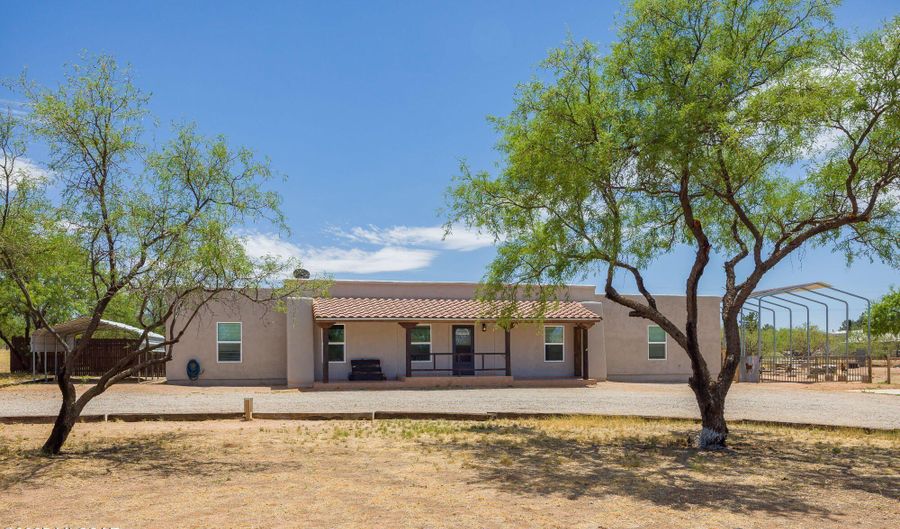 206 N Cherokee Trl, Benson, AZ 85602 - 4 Beds, 3 Bath