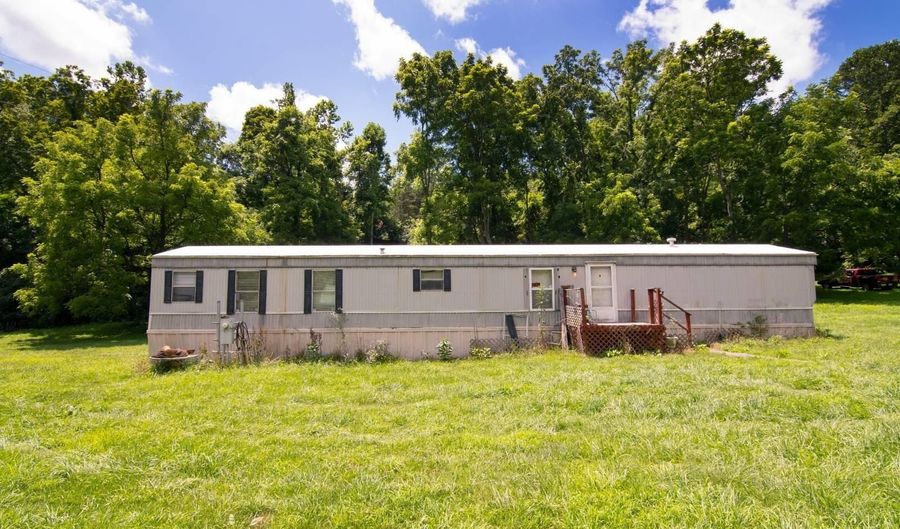 941 E Clayton Rd, Alderson, WV 24910 - 0 Beds, 0 Bath