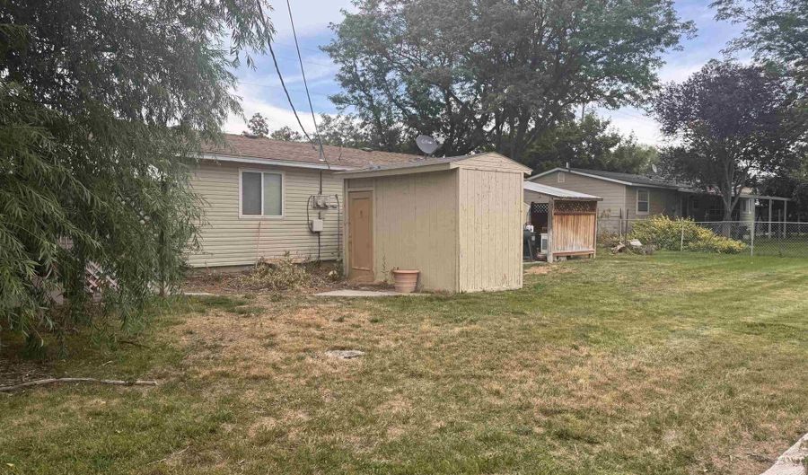 929 931 Craven Ave, Buhl, ID 83316 - 4 Beds, 2 Bath