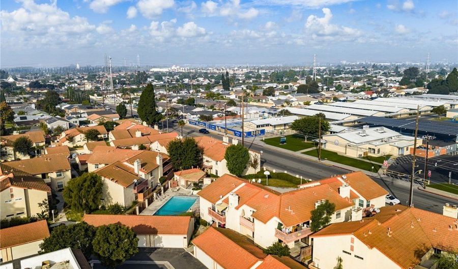 2625 W Cameron Ct, Anaheim, CA 92801 - 2 Beds, 2 Bath