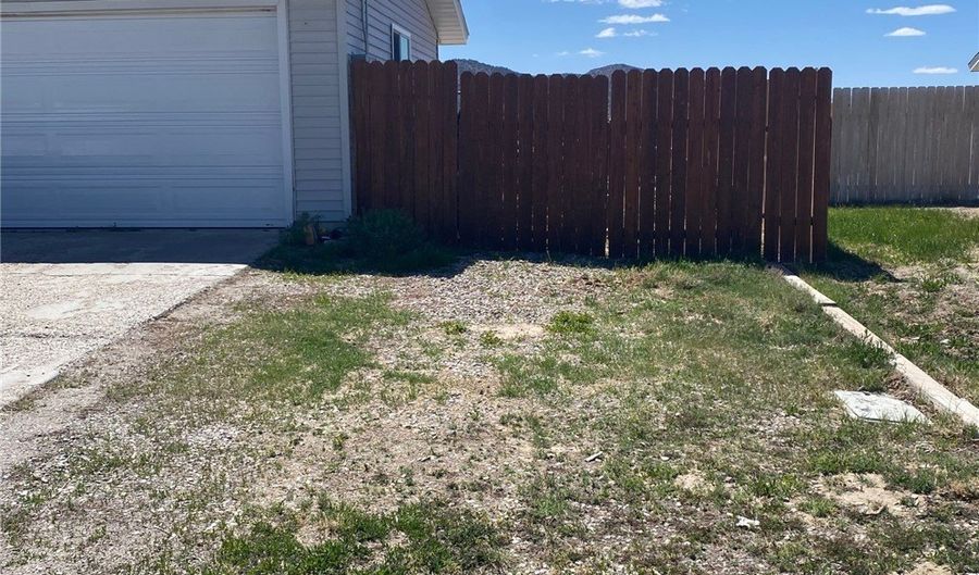 1017 75th East St, Ely, NV 89301 - 3 Beds, 2 Bath