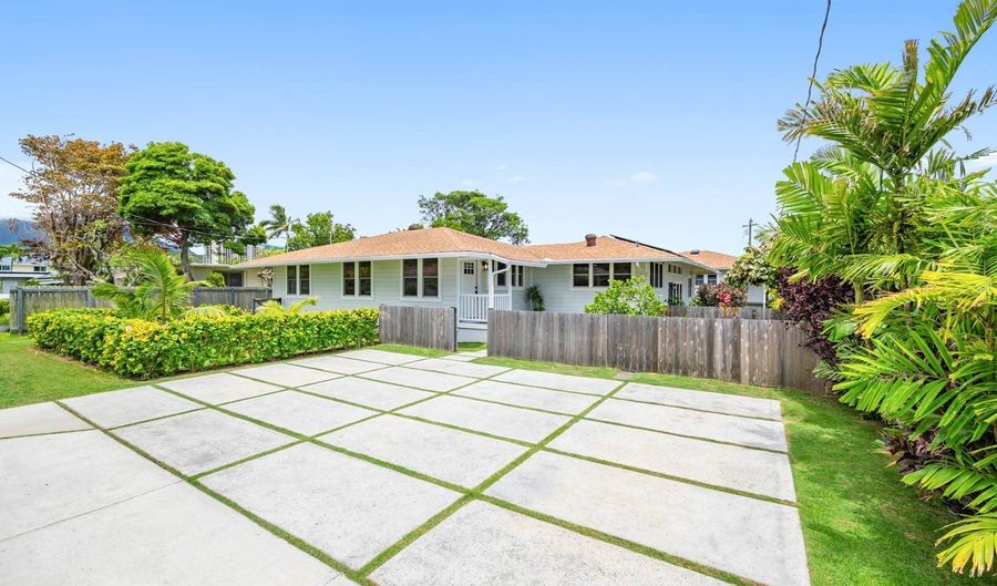 244 Awakea Rd, Kailua, HI 96734 - 6 Beds, 4 Bath