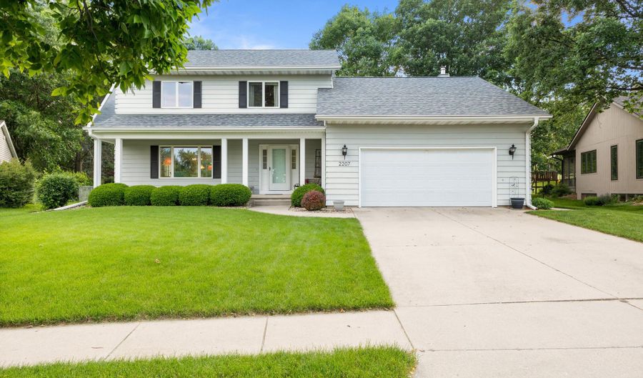 2207 Buchanan Dr, Ames, IA 50010 - 3 Beds, 4 Bath