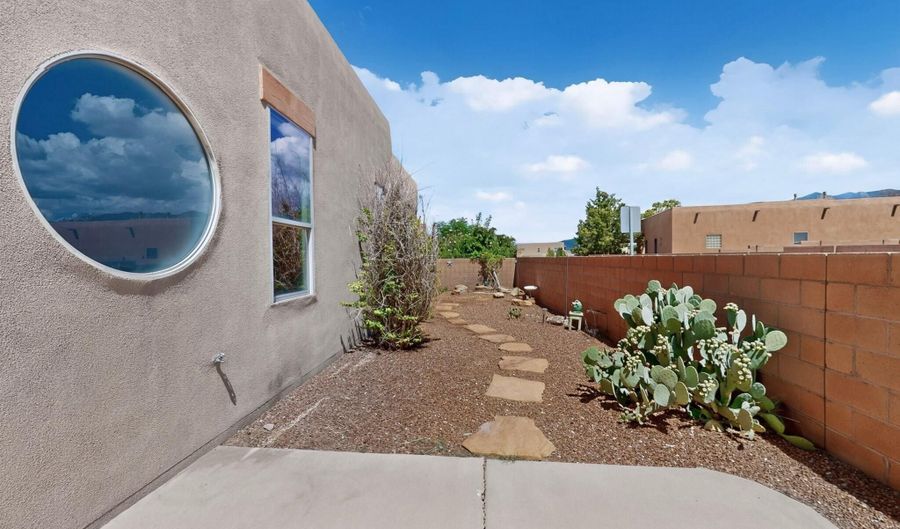 1211 Goodwin Dr, Bernalillo, NM 87004 - 3 Beds, 2 Bath