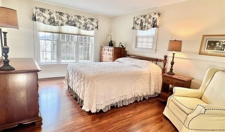 18 Namaschaug Lndg, Chesterfield, NH 03462 - 4 Beds, 3 Bath