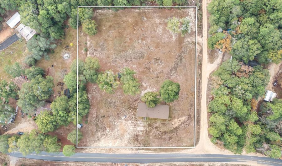 6224 Old River Rd, Baker, FL 32531 - 5 Beds, 3 Bath