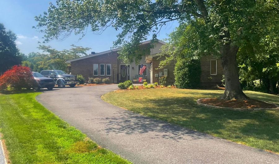 560 TROON Rd, Dover, DE 19904 - 4 Beds, 2 Bath