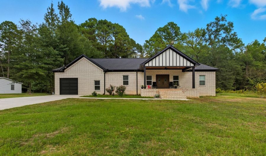 12332 Loganberry Dr, Alexander, AR 72002 - 5 Beds, 3 Bath