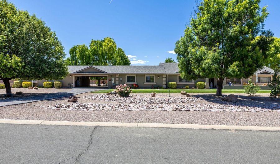 978 Tiffany Way, Chino Valley, AZ 86323 - 5 Beds, 3 Bath