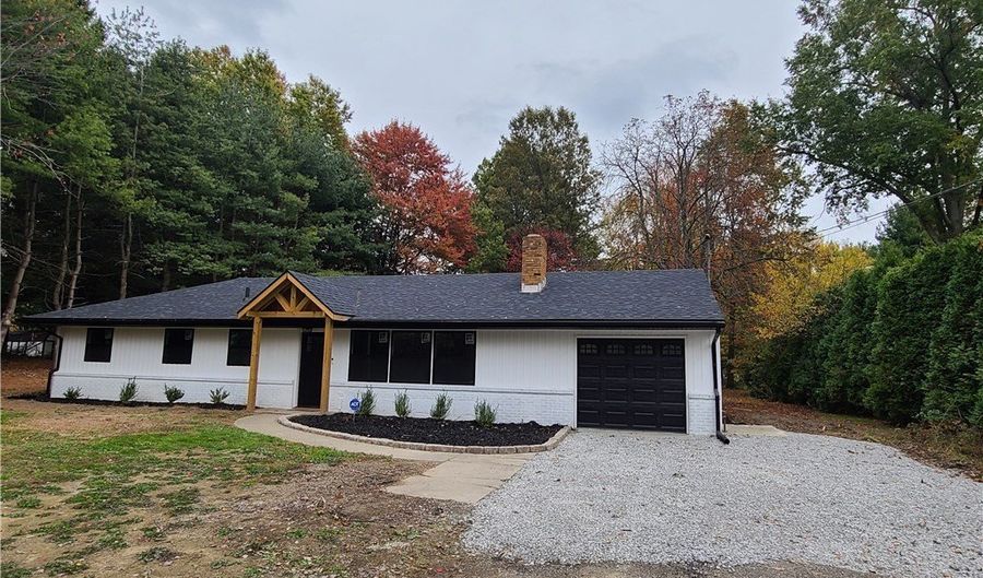 3116 Ridgehill Ave, Alliance, OH 44601 - 3 Beds, 2 Bath