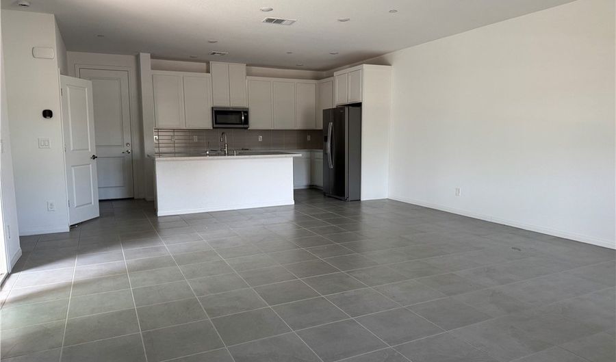 210 Vanhoy Ave, Henderson, NV 89011 - 3 Beds, 3 Bath