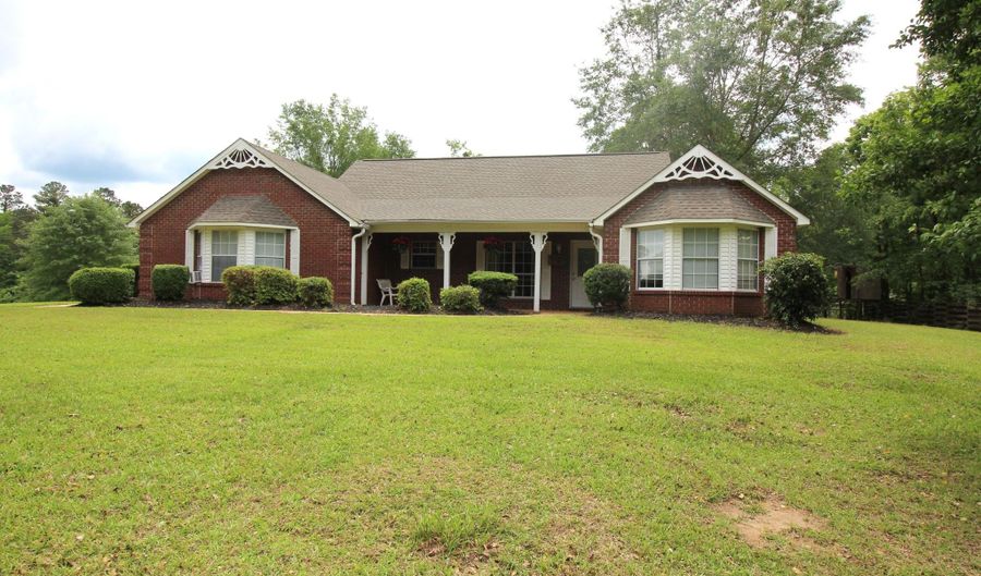 60015 Stagecoach Dr, Amory, MS 38821 - 3 Beds, 2 Bath