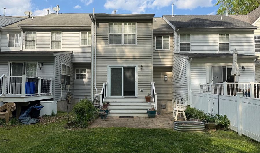 704 SHALLOW RIDGE Ct, Abingdon, MD 21009 - 3 Beds, 4 Bath