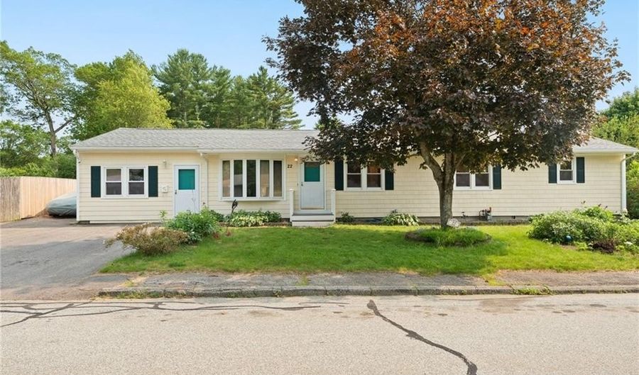 22 York Dr, Coventry, RI 02816 - 3 Beds, 2 Bath
