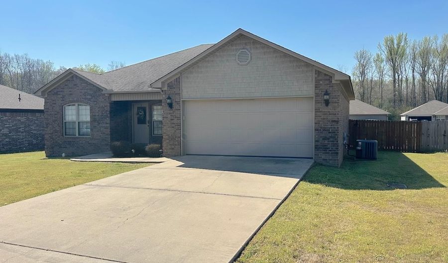 62 Grand Stand Dr, Austin, AR 72007 - 3 Beds, 2 Bath