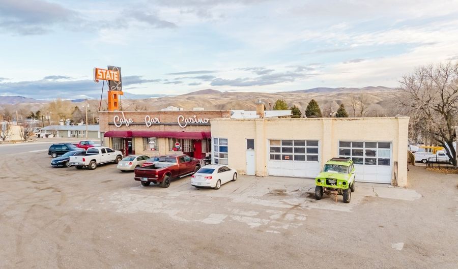 915 Chestnut St, Carlin, NV 89822 - 0 Beds, 2 Bath