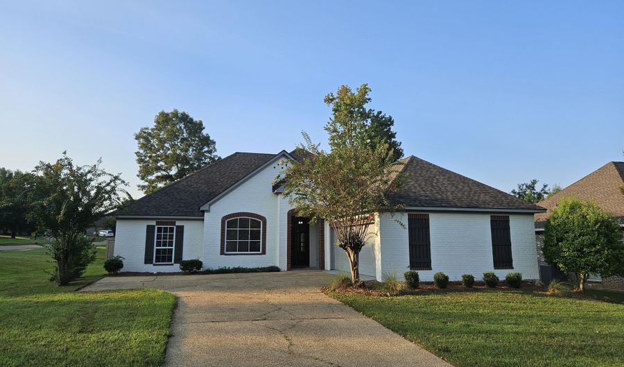 126 Turtle Ridge Dr, Brandon, MS 39047 - 4 Beds, 3 Bath