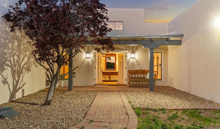 206 Hondo Seco Rd, Arroyo Seco, NM 87514 - 3 Beds, 3 Bath
