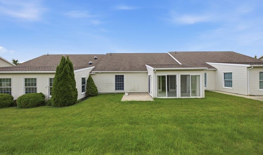 952 Oakbrook Dr, Ashland, OH 44805 - 2 Beds, 2 Bath