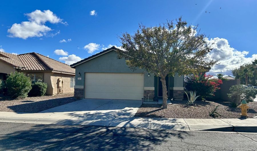 669 W SILVER REEF Ct, Casa Grande, AZ 85122 - 3 Beds, 2 Bath