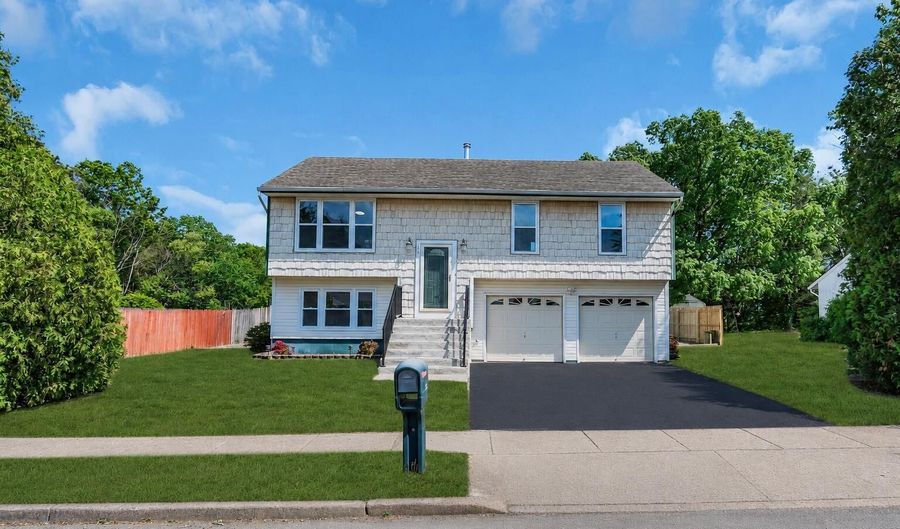 48 Lamp Post Dr, Barnegat, NJ 08005 - 3 Beds, 2 Bath