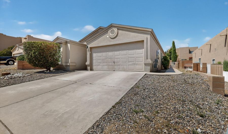 8415 Crimson Ave NW, Albuquerque, NM 87120 - 3 Beds, 2 Bath