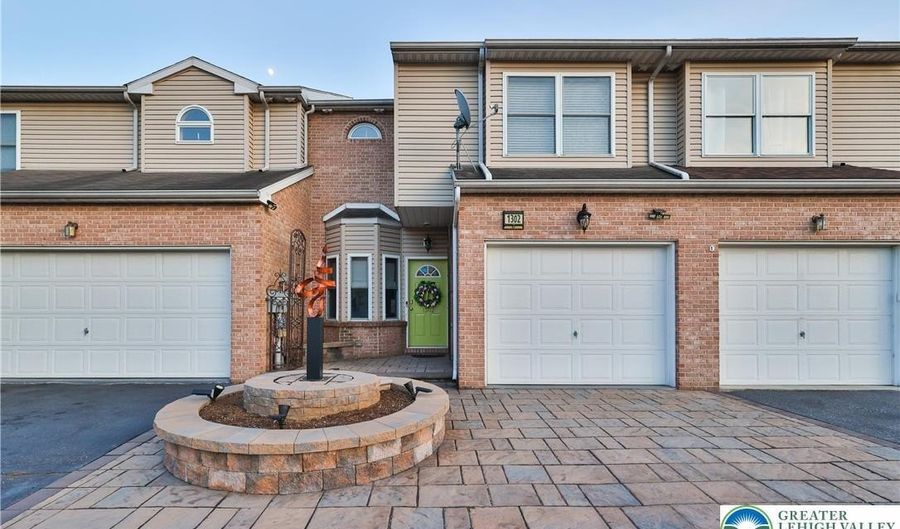 1302 Adams St, Allen, PA 18067 - 3 Beds, 3 Bath