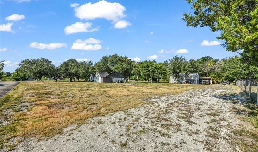 4321 Fm 920, Weatherford, TX 76088 - 4 Beds, 2 Bath