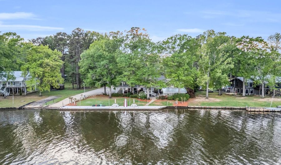 2094 Pumpkin Creek Rd, Brooksville, MS 39739 - 4 Beds, 3 Bath