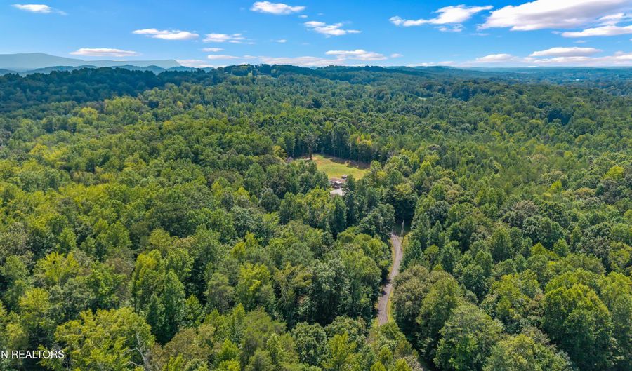 140 County Road 671, Athens, TN 37303 - 3 Beds, 2 Bath
