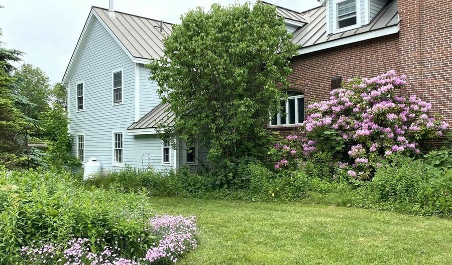 199 Main St, Belfast, ME 04915 - 4 Beds, 5 Bath