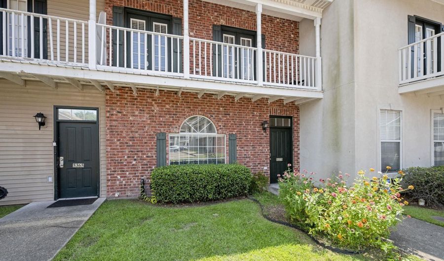 5375 Arlington Ct, Baton Rouge, LA 70820 - 2 Beds, 3 Bath