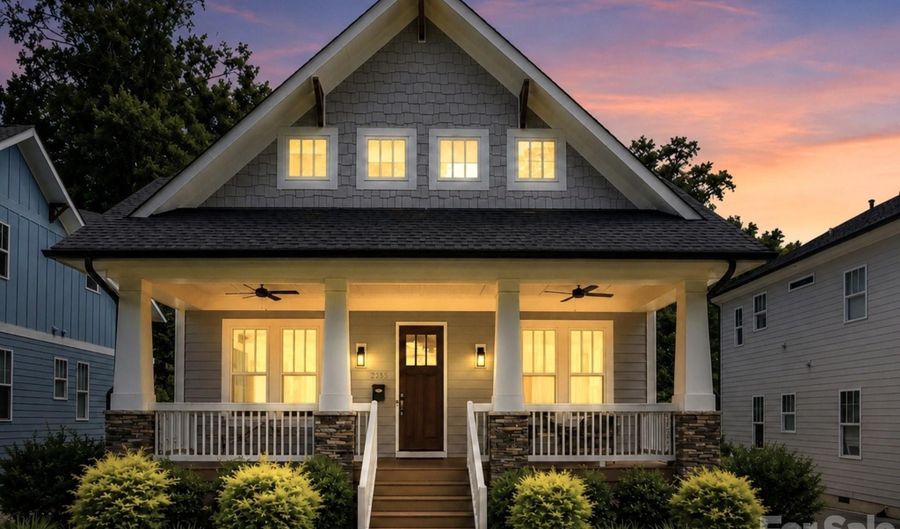 3015 Commonwealth Ave, Charlotte, NC 28205 - 4 Beds, 4 Bath