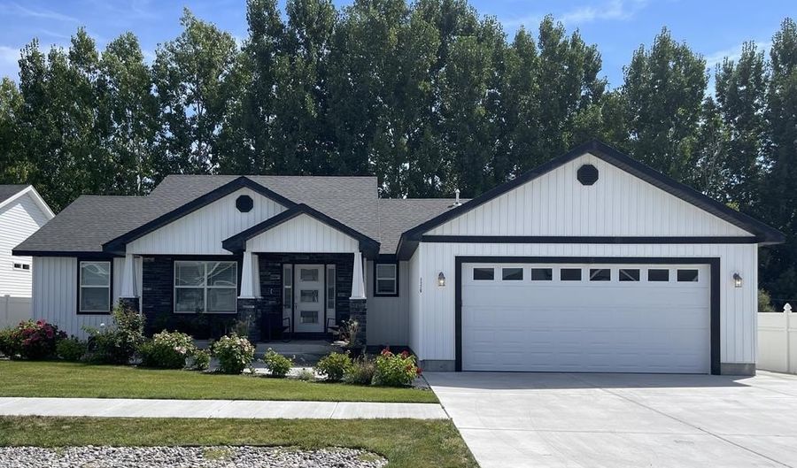 1170 Plains Dr, Blackfoot, ID 83221 - 3 Beds, 2 Bath