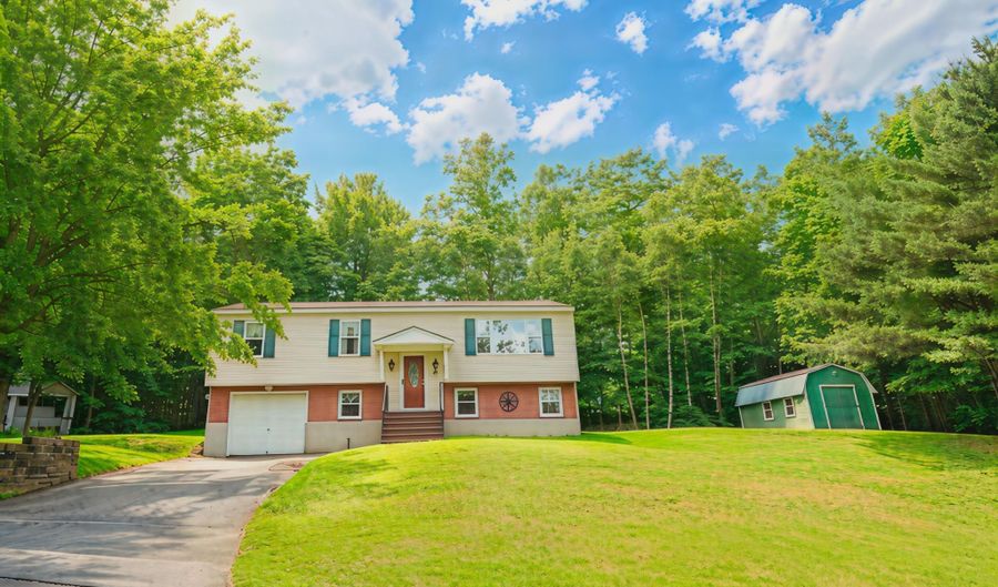 129 Summit St, Baileyville, ME 04694 - 4 Beds, 2 Bath