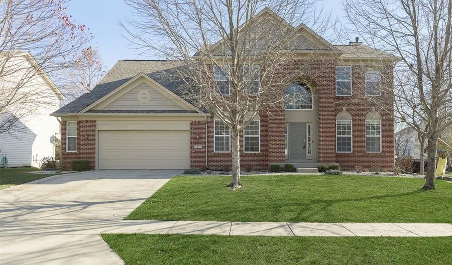 5879 Ramsey Dr, Noblesville, IN 46062 - 4 Beds, 4 Bath