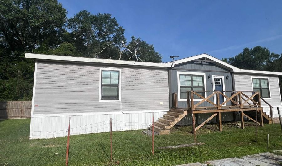 2144 2nd St, Basile, LA 70515 - 3 Beds, 2 Bath