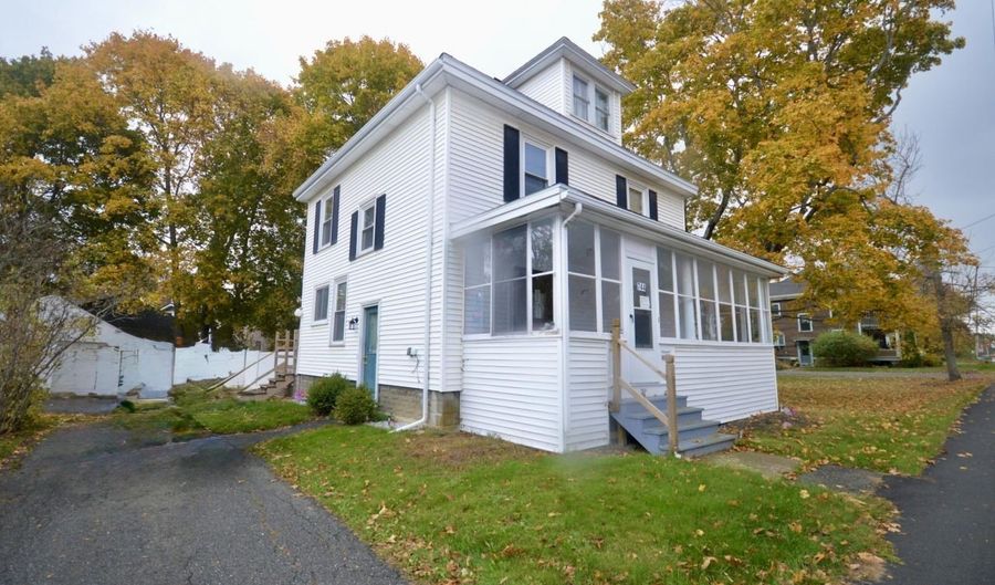 744 Hammond St, Bangor, ME 04401 - 4 Beds, 2 Bath