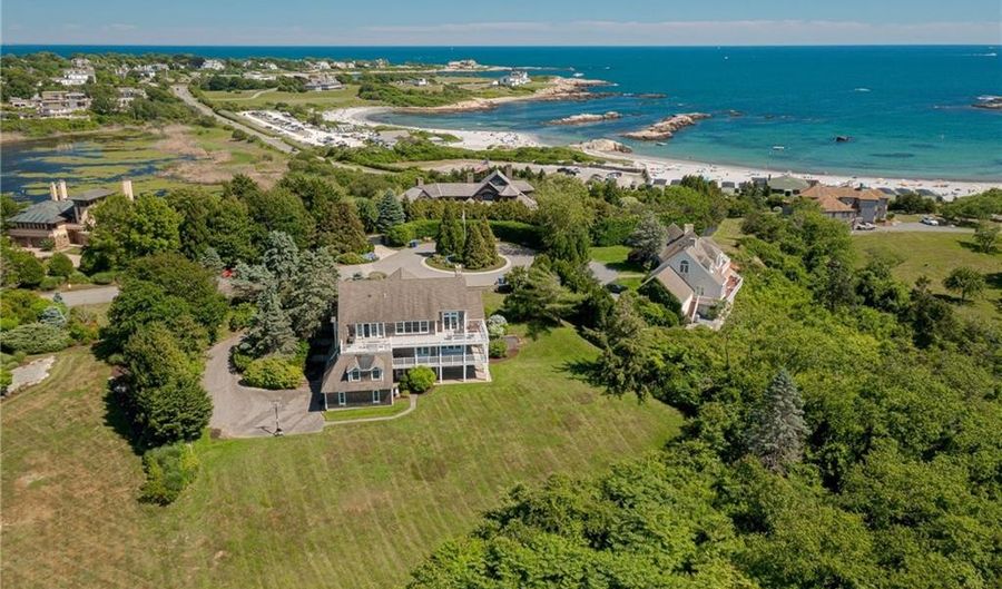 21 OCEAN HEIGHTS Rd, Newport, RI 02840 - 6 Beds, 7 Bath