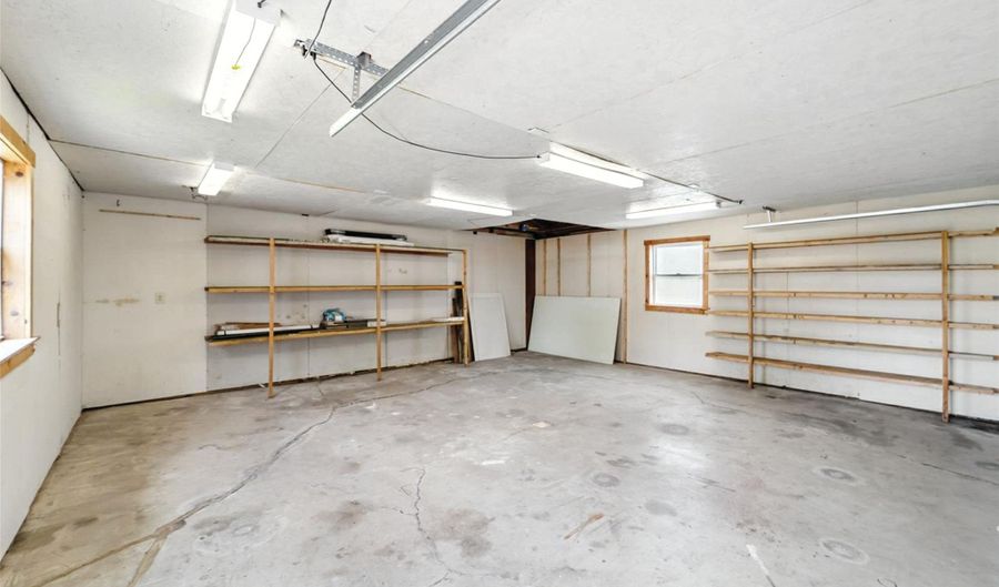 1213 S 14th St, Adel, IA 50003 - 4 Beds, 2 Bath