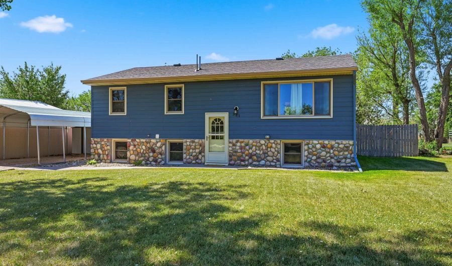 321 Circle Dr, Box Elder, SD 57719 - 4 Beds, 2 Bath