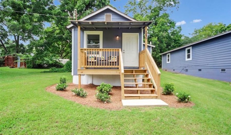 240 Jackson St, Barnesville, GA 30204 - 1 Beds, 1 Bath
