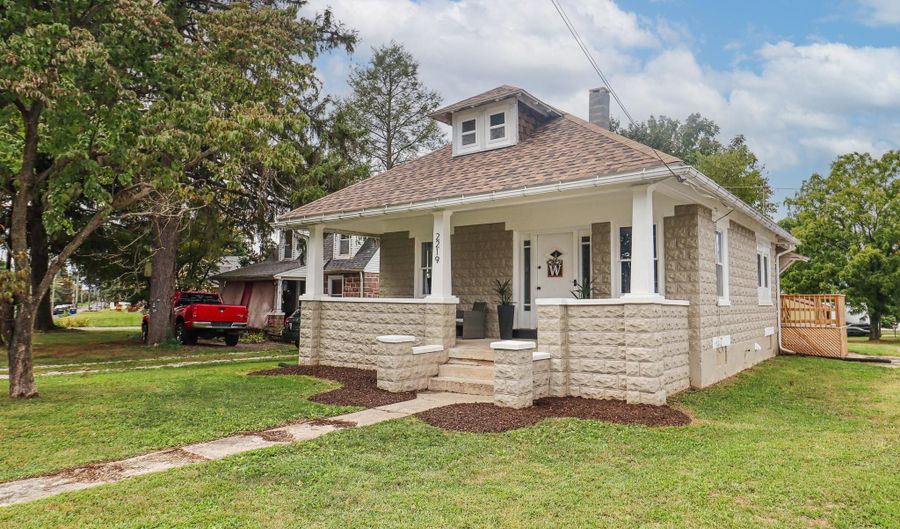 2219 SUNSET Ln, York, PA 17408 - 3 Beds, 1 Bath