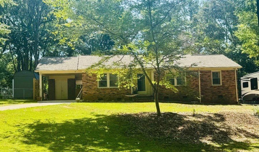 121 Woodland Way, Abbeville, SC 29620 - 3 Beds, 2 Bath