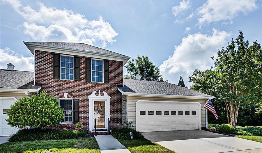 347 Sherwood Oaks Dr, Asheboro, NC 27205 - 3 Beds, 3 Bath