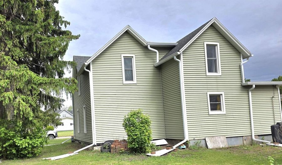 404 Worth St, Ackley, IA 50601 - 4 Beds, 1 Bath