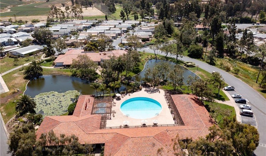 5109 Don Miguel, Carlsbad, CA 92010 - 2 Beds, 2 Bath